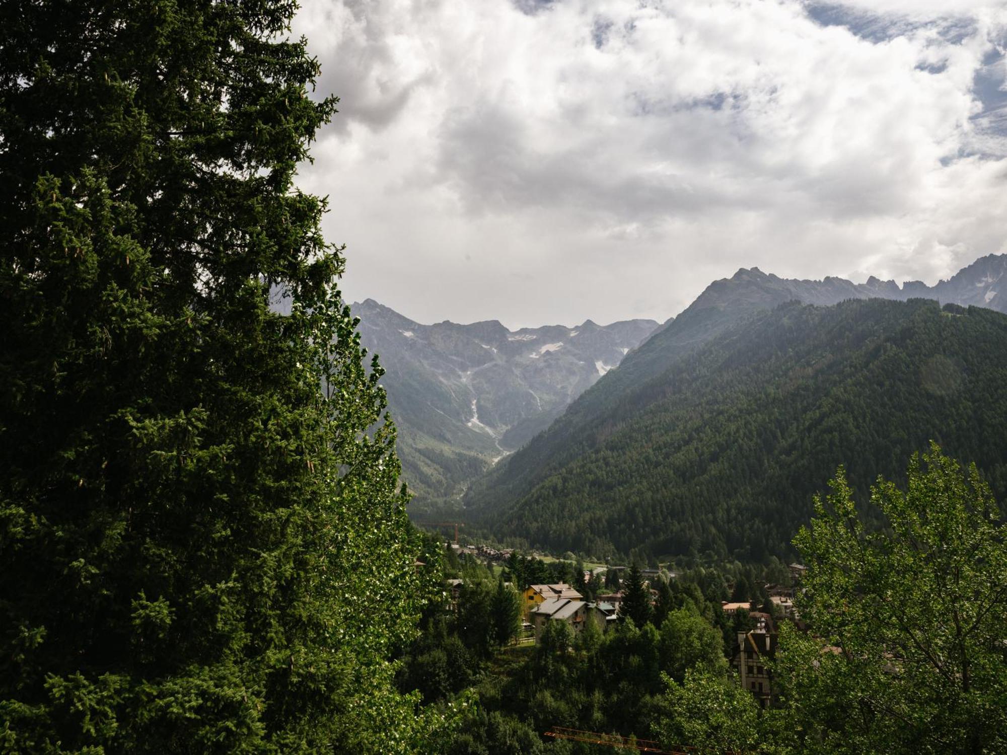 Villa Luzzago Ponte Di Legno Quarto foto